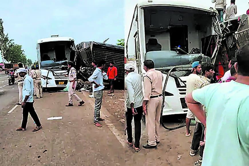 नाथद्वारा से भोपाल जा रही चार्टर्ड बस सड़क किनारे खड़ी बस से टकराकर पलटी, 25 घायल