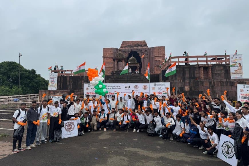 भोजपुर मंदिर से दिया देशभक्ति और स्वच्छता का संदेश