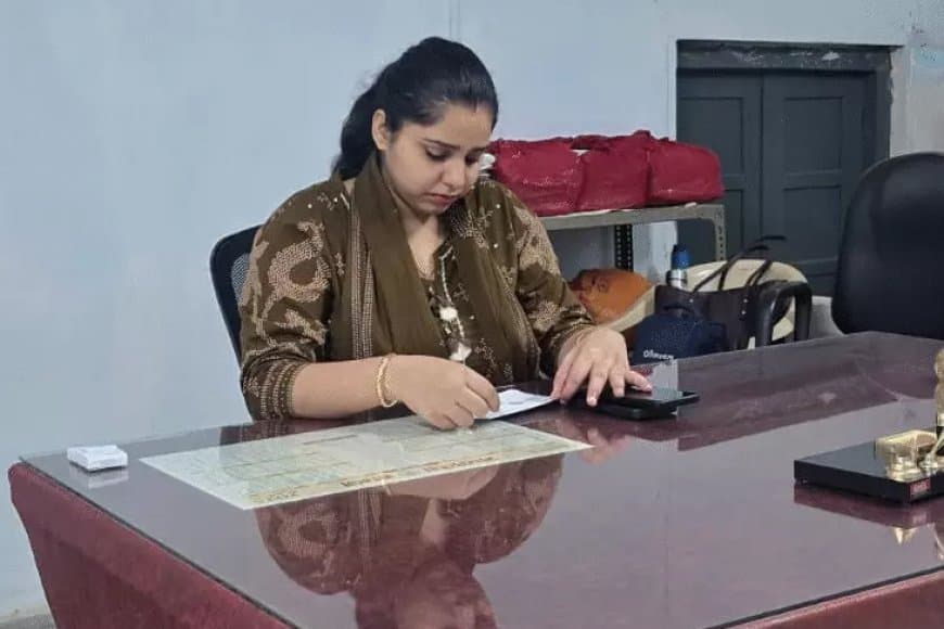 सरकार की सख्ती के बाद काम पर लौटे तहसीलदार-नायब तहसीलदार