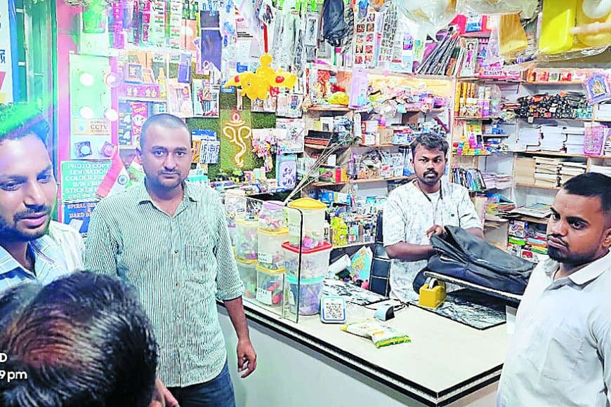 केवल 3 रुपये मासिक आय का प्रमाणपत्र जारी, प्रशासन ने की बड़ी कार्रवाई और एमपी ऑनलाइन दुकान सीज