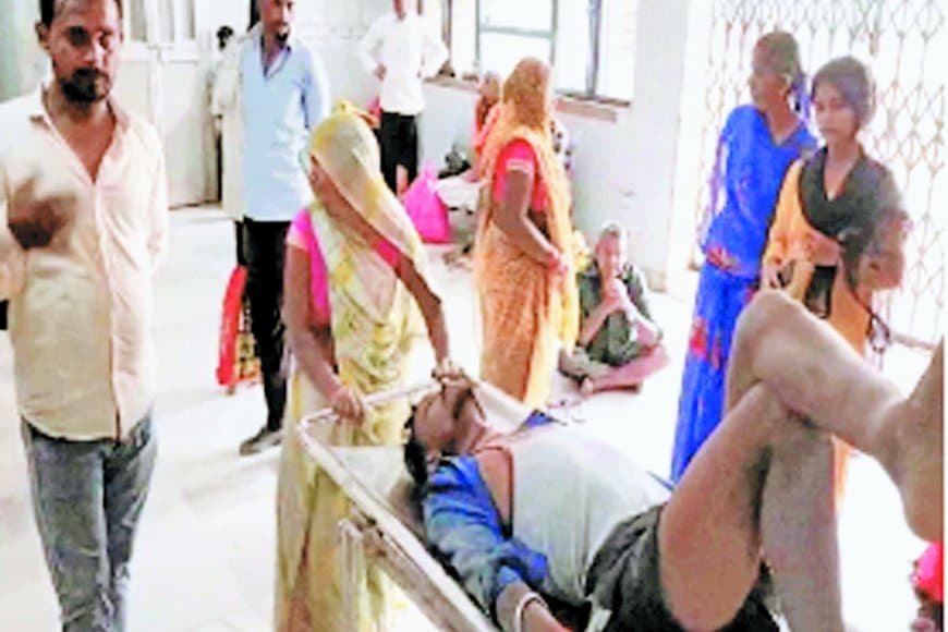 रीवा के नदना गांव में कच्चा मकान ढहने से दो की मौत, एक गंभीर घायल – पीड़ित परिवारों को मिलेगी आर्थिक सहायता