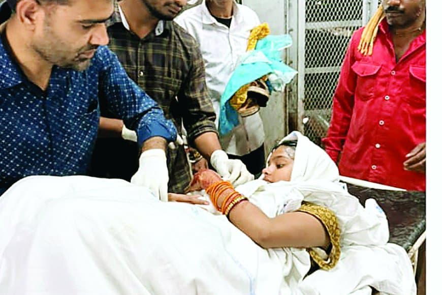 चलती ट्रेन में जन्मी नई जिंदगी: सूरत-भागलपुर एक्सप्रेस बनी ‘जननी एक्सप्रेस’, सतना स्टेशन पर जच्चा-बच्चा को मिला सुरक्षित सहारा