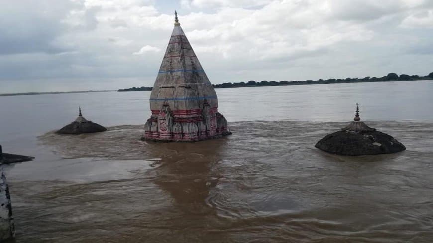 उत्तर प्रदेश के वाराणसी-प्रयागराज में ‘जल कर्फ्यू’