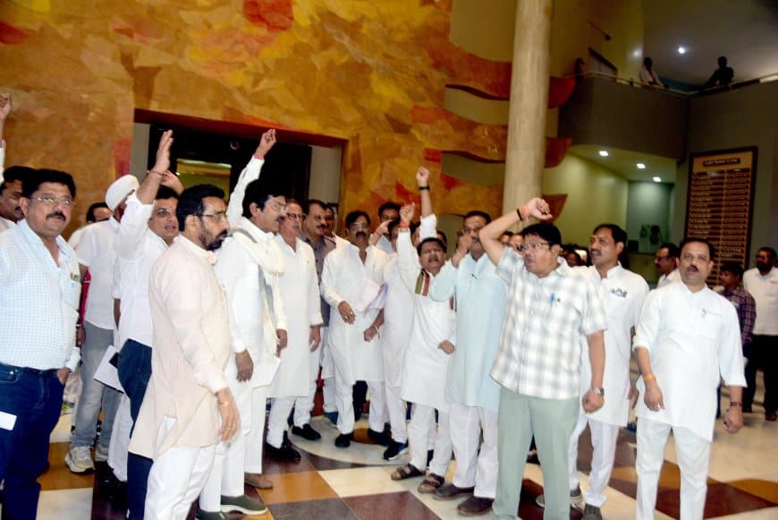 MP विधानसभा में मोटरयान विधेयक 2025 पारित;  कांग्रेस ने किया विरोध