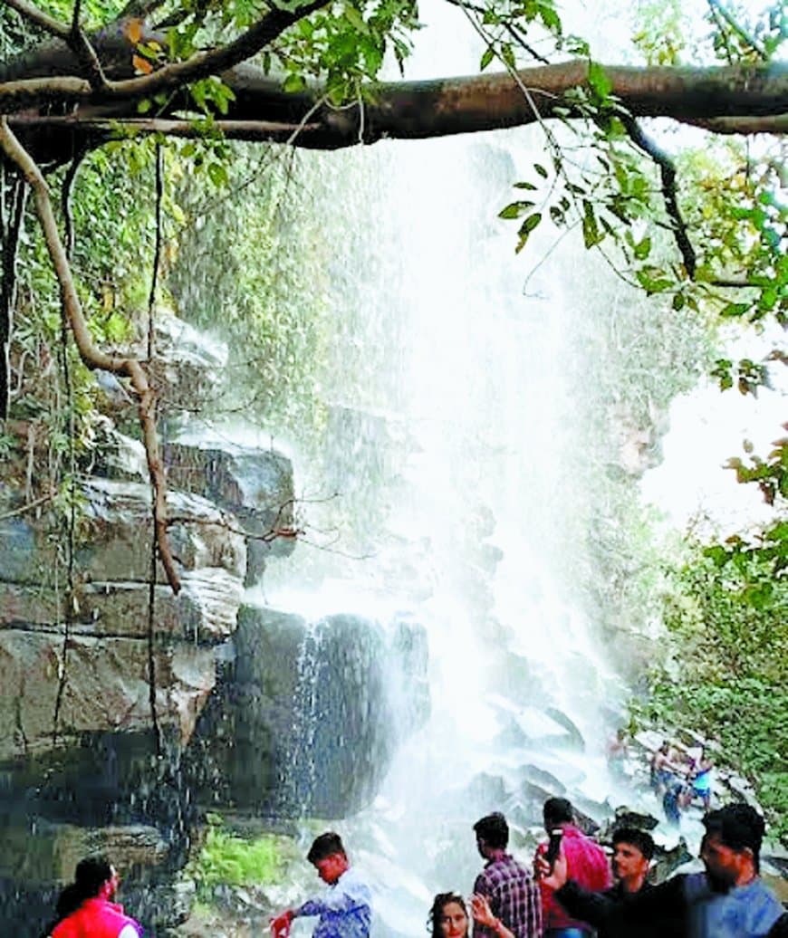 रीवा का टोंस वॉटरफॉल पांच साल से बंद, लाखों खर्च करने के बाद भी वन विभाग नहीं कर पाया दोबारा शुरू