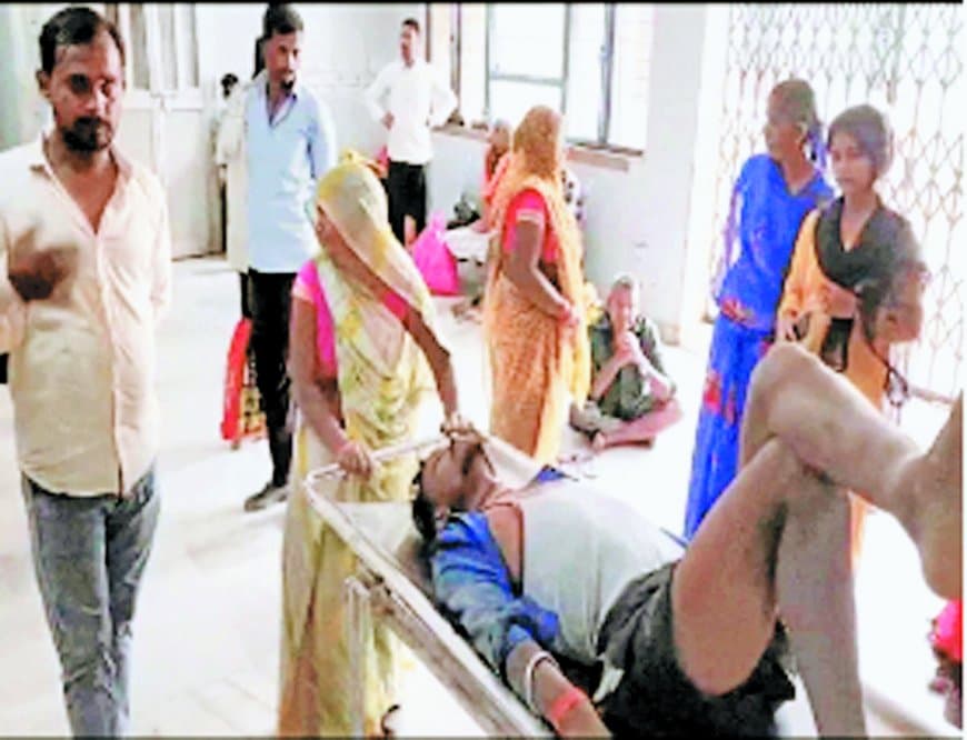 रीवा के नदना गांव में कच्चा मकान ढहने से दो की मौत, एक गंभीर घायल – पीड़ित परिवारों को मिलेगी आर्थिक सहायता