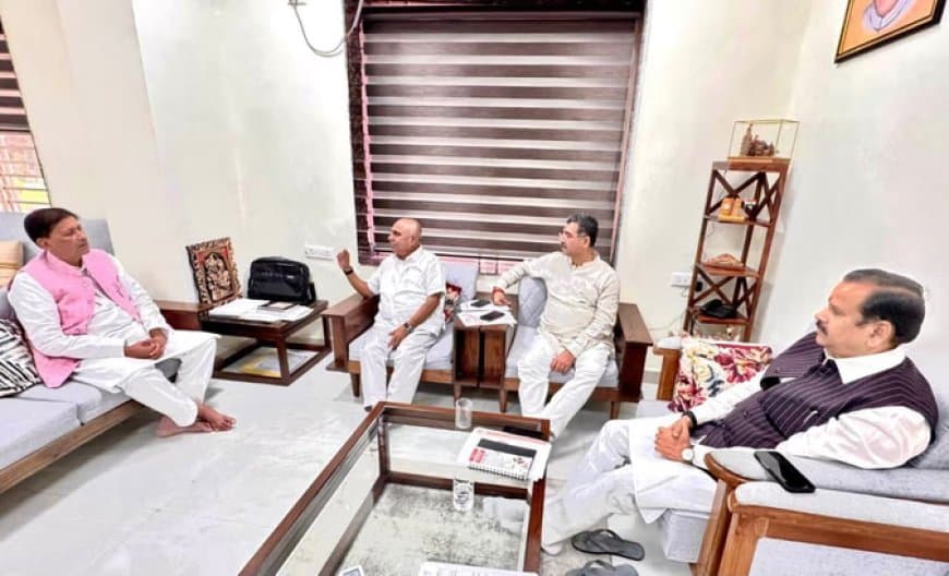 भिंड कलेक्टर विवाद... भाजपा ने विधायक को दी चेतावनी... कहा- व्यवहार पार्टी लाइन के विपरीत