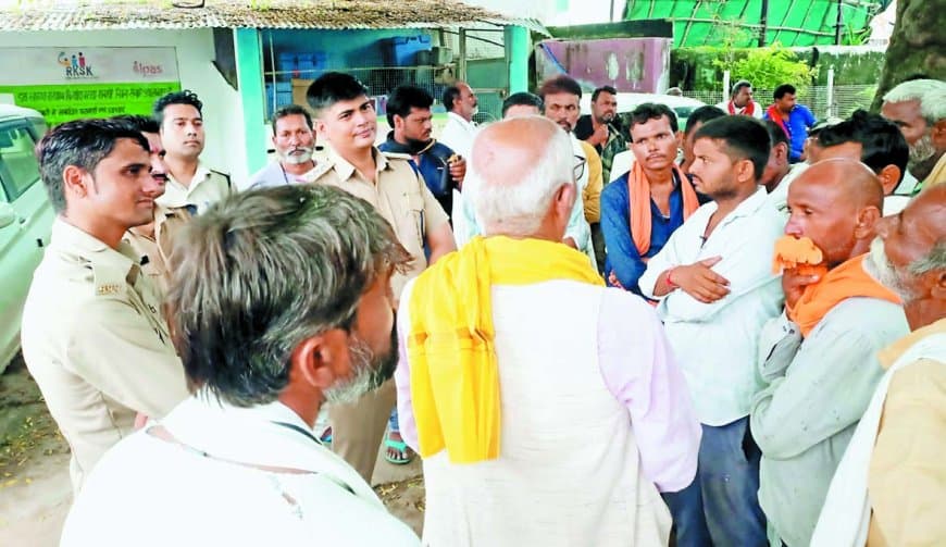 झोलाछाप डॉक्टर के गलत इलाज से महिला की मौत, दो बच्चे हुए अनाथ – ग्रामीणों का हंगामा