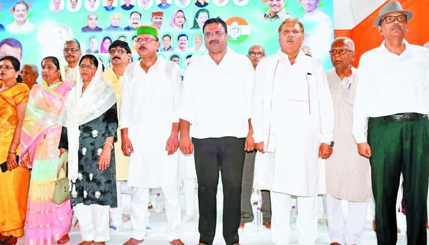 संगठन को मजबूत करने हर कार्यकर्ता के दरवाजे पर जाएंगे सिद्धार्थ कुशवाहा डब्बू – कांग्रेस की विचारधारा के लिए एकजुटता का आह्वान