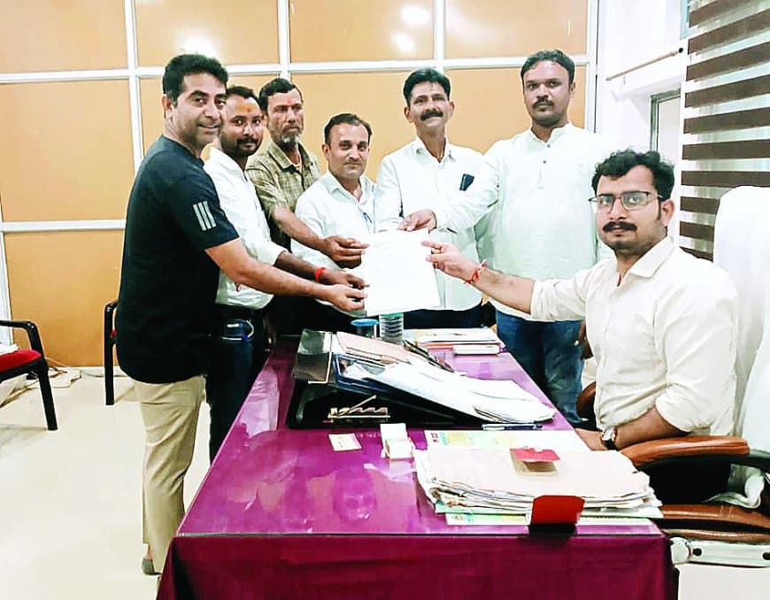 बीएमओ की कार्यशैली से नाराज मीडियाकर्मी – एसडीएम को सौंपा ज्ञापन, प्रेस की स्वतंत्रता पर उठे सवाल
