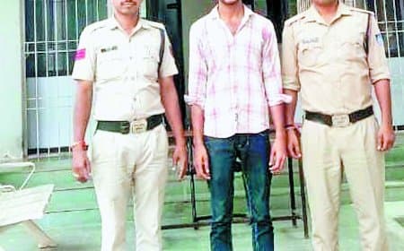 छात्रा का अपहरण कर दुष्कर्म करने वाला आरोपी अभिषेक विश्वकर्मा गिरफ्तार, पुलिस ने भिलाई से छुड़ाई पीड़िता