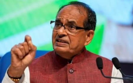 शिवराज ने कहा- खाद की कमी नहीं... समस्या केवल वितरण व्यवस्था में...  