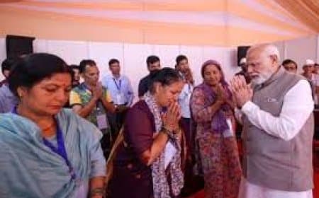 उत्तराखंड बाढ़ राहत: पीएम मोदी ने किया 1200 करोड़ के पैकेज का ऐलान