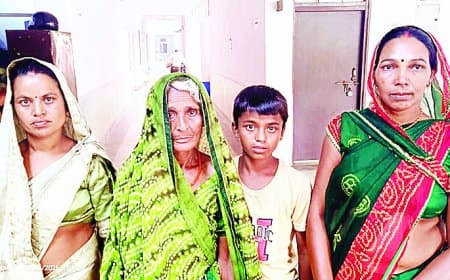 सिंगरौली के नौगढ़ में महिलाओं के साथ खदेड़-खदेड़ कर मारपीट, पुलिस पर पक्षपात और रिश्वत लेकर कार्रवाई न करने का आरोप