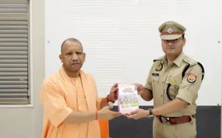 यूपी में 16 आईपीएस का तबादला.... दस एसपी भी इधर से उधर