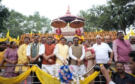 सीएम बोले- जन्म को सार्थक करने वाली मौत नहीं, वो होता है बलिदान
