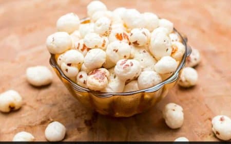 सुबह नाश्ते में रोज खाएं मखाने, मिलेंगे अनगिनत फायदे  