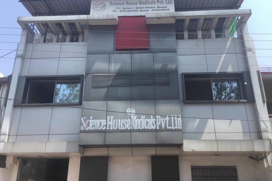 टैक्स चोरी... भोपाल-इंदौर में साइंस हाउस के 30 ठिकानों पर छापा