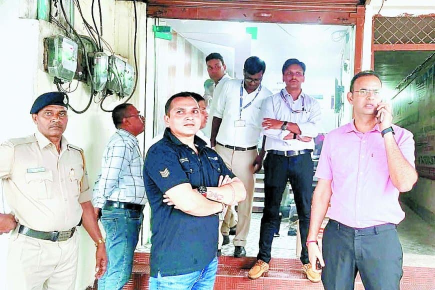 जीएसटी और ईओडब्ल्यू की बड़ी कार्रवाई: कर सलाहकार और सिंगरौली ट्रेडर्स के 7 ठिकानों पर छापा, बोगस फर्मों से टैक्स चोरी का खुलासा