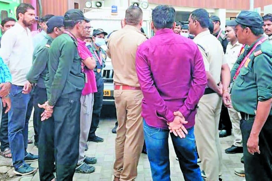मिनर्वा अस्पताल में मरीज की मौत के बाद हंगामा – परिजनों का आरोप, 20 लाख रुपये वसूलकर डॉक्टरों ने मौत छुपाई