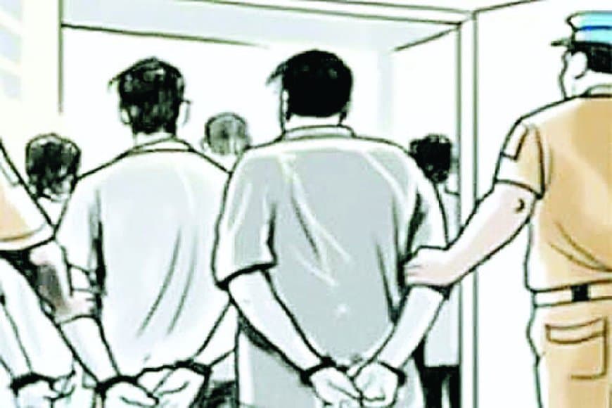 गंगापुर बैग स्नैचिंग कांड का खुलासा: चार बदमाश गिरफ्तार, लूटा गया माल और बाइक बरामद – पाण्डेन टोला में दिनदहाड़े वृद्धा से चेन स्नैचिंग