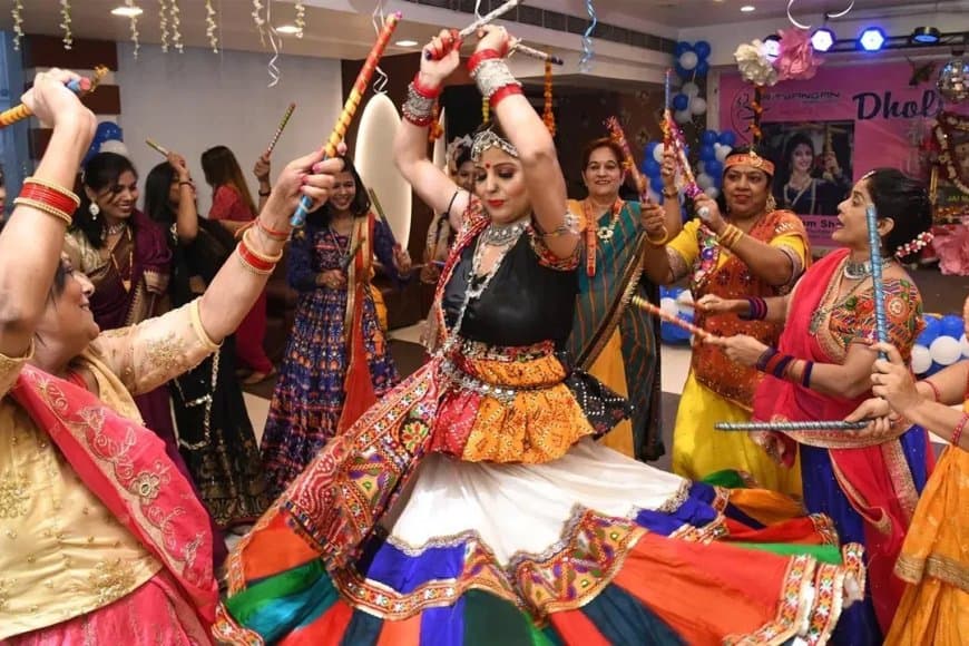 गरबा पर बवाल... मध्यप्रदेश में नवरात्रि से पहले शुरू हो गई ‘सनातनी क्रांति’ 