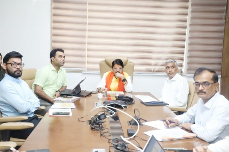 मंत्री की दो टूक... ऑफिस से बाहर निकलें अफसर... सिंहस्थ के निर्माण कार्यों का करें निरीक्षण