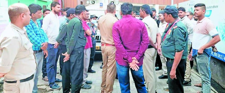 मिनर्वा अस्पताल में मरीज की मौत के बाद हंगामा – परिजनों का आरोप, 20 लाख रुपये वसूलकर डॉक्टरों ने मौत छुपाई