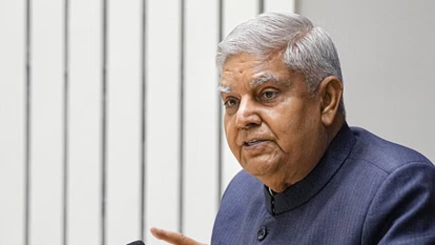 इस्तीफे के बाद पहला बयान... धनखड़ ने उत्तराधिकारी को बधाई ... कहा- पद की गरिमा और बढ़ेगी 