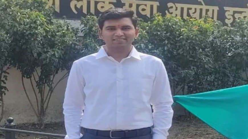 मध्यप्रदेश के श्योपुर के देवांशु शिवहरे ने पहला स्थान प्राप्त कर परीक्षा में टॉप किया है।