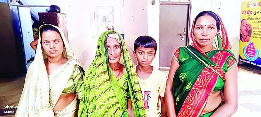 सिंगरौली के नौगढ़ में महिलाओं के साथ खदेड़-खदेड़ कर मारपीट, पुलिस पर पक्षपात और रिश्वत लेकर कार्रवाई न करने का आरोप