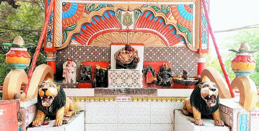 चित्रकूट का रहस्यमयी रामगिरि शिवानी शक्तिपीठ: फूलमती माता मंदिर, जहां छत टिकती ही नहीं और मां की प्रतिमा है पाँच फूल जितनी हल्की