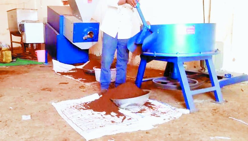 रीवा में रासायनिक खाद का विकल्प तैयार: बसामन मामा के प्रॉम आर्गेनिक खाद से खेतों में लौटेगी मिट्टी की जान, बढ़ेगी उर्वरता और शुद्ध अन्न