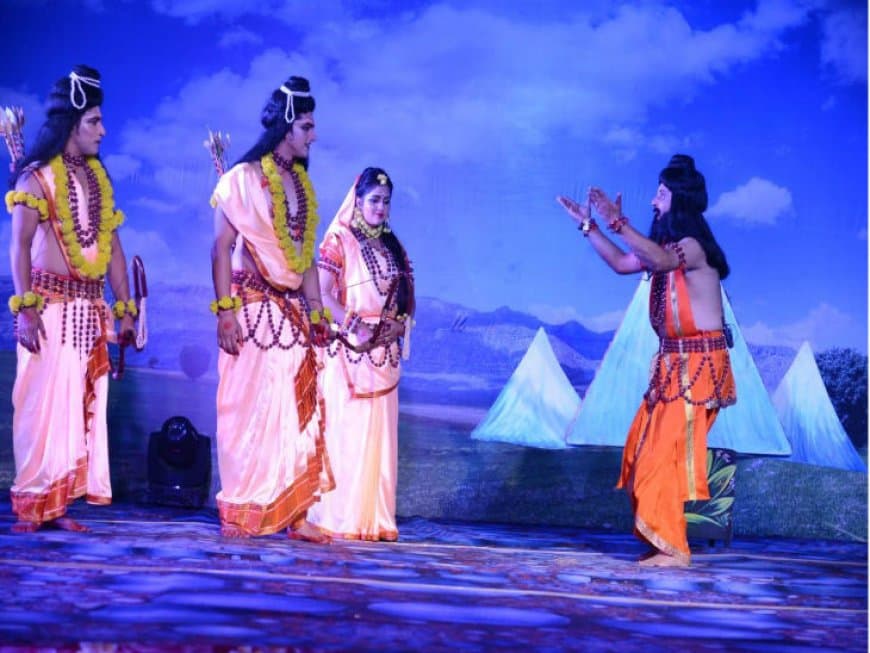 अद्भुत रिकॉर्ड... ऑनलाइन 51 करोड़ लोगों ने देखी रामलीला...  दर्शक  मंत्रमुग्ध