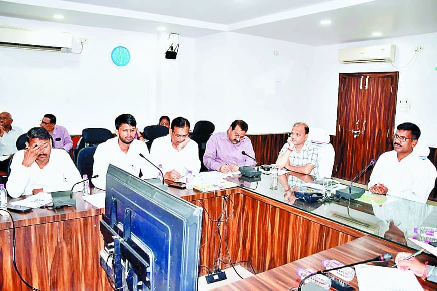 सतना जिले में 20% बढ़ा धान का रकबा, पराली प्रबंधन के लिए बनेगी कार्ययोजना, 50 हजार टन अवशेष की होगी सालाना जरूरत