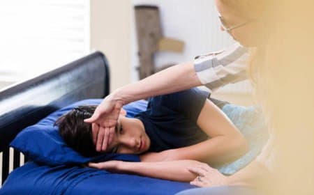 शरीर में दिखने वाले इन लक्षणों को न समझें मामूली, वर्ना भुगतना पड़ सकते हैं बड़े अंजाम