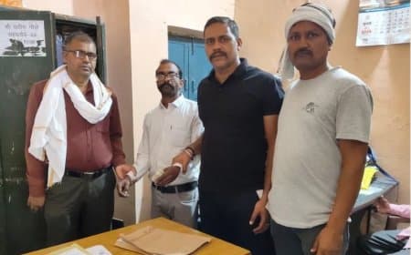 मुरैना... घूस की दूसरी किस्त लेते पकड़ाया पोरसा जनपद का बाबू