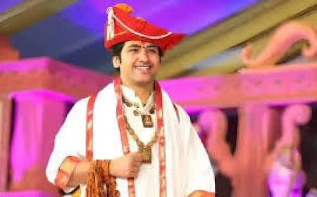 धीरेंद्र शास्त्री को राहत: प्रयागराज महाकुंभ में 'देशद्रोही' टिप्पणी मामले में कोर्ट ने केस खारिज किया