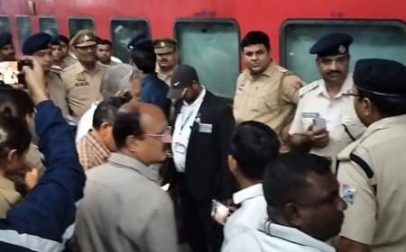 रांची पूजा स्पेशल में बम की सूचना... यात्रियों में मचा हड़कंप