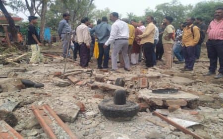 भोपाल में आस्था पर प्रहार... समदड़िया समूह ने बिना अनुमति तोड़ा मंदिर