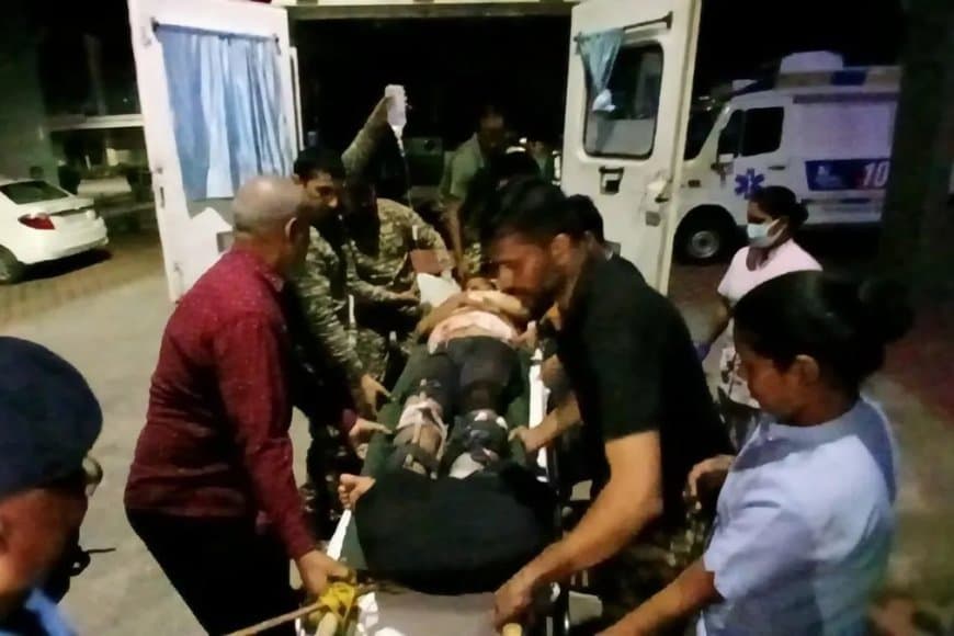 झारखंड... नक्सलियों के आईईडी ब्लास्ट में एक जवान शहीद