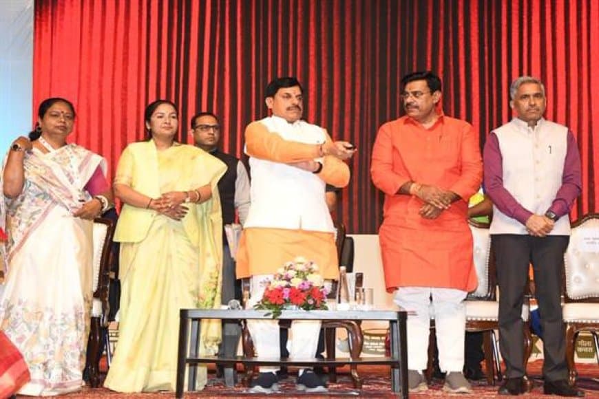 मुख्यमंत्री डॉ. मोहन यादव ने दी 7 हजार करोड़ की सौगात; 'स्वच्छता समग्र समारोह' में 64 पुरस्कार बांटे