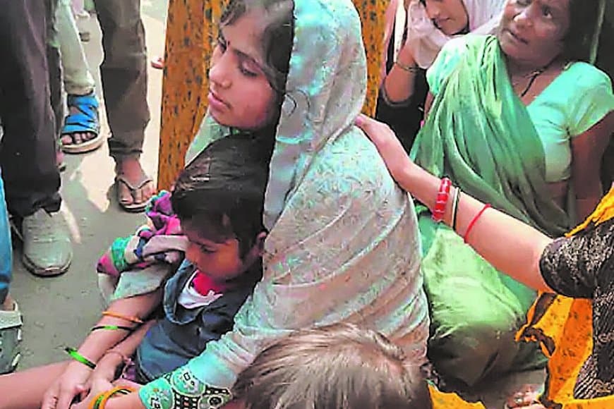 नेपाल धाकड़ के परिजनों ने किया शव रखकर प्रदर्शन
