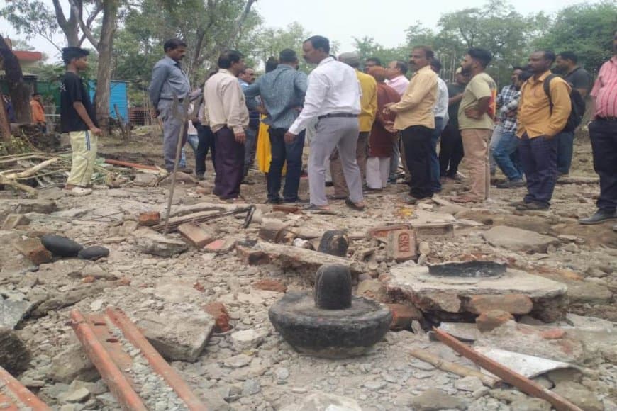 भोपाल में आस्था पर प्रहार... समदड़िया समूह ने बिना अनुमति तोड़ा मंदिर