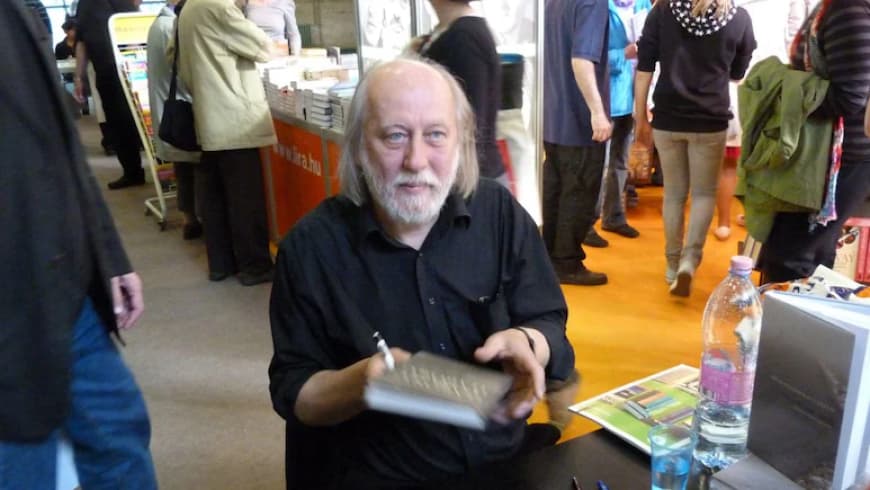 2025 साहित्य नोबेल: हंगेरियन लेखक लास्ज़लो क्रास्ज़्नाहोरकाई को मिला सम्मान; जानिए सभी विजेताओं की सूची