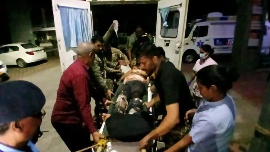 झारखंड... नक्सलियों के आईईडी ब्लास्ट में एक जवान शहीद