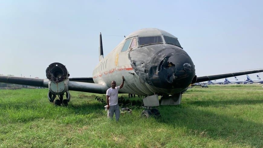 उज्जैन... लग्जरी होटल बनाने 40 लाख में खरीदा कबाड़ प्लेन