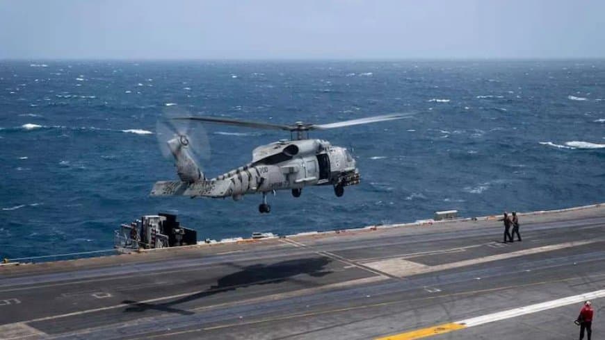 दक्षिणी चीन सागर में अमेरिकी नौसेना का फाइटर जेट और हेलीकॉप्टर क्रैश, सभी सुरक्षित