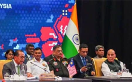 आसियान बैठक :  संवाद से बनता है भरोसा, एकता ही हमारी सबसे बड़ी ताकत