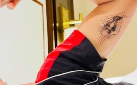 भारतीय कप्तान हरमनप्रीत कौर ने अपनी बांह पर बनवाई विश्व कप ट्रॉफी की 'टैटू' 